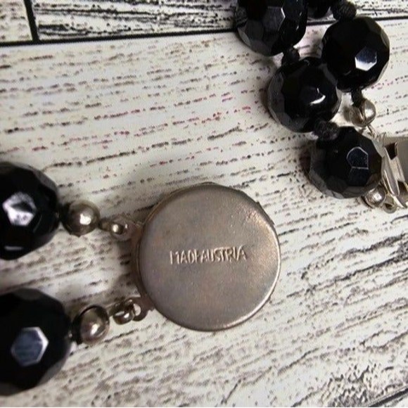 Vintage Made in Austria Black Double Strand Faceted Glass Bead Bracelet 7.5"L - Picture 5 of 5